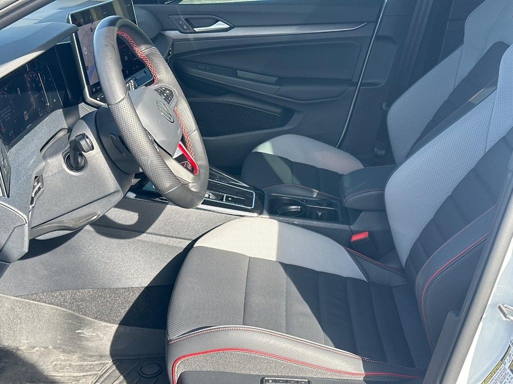 2025 Volkswagen Golf GTI 2.0T SE DSG