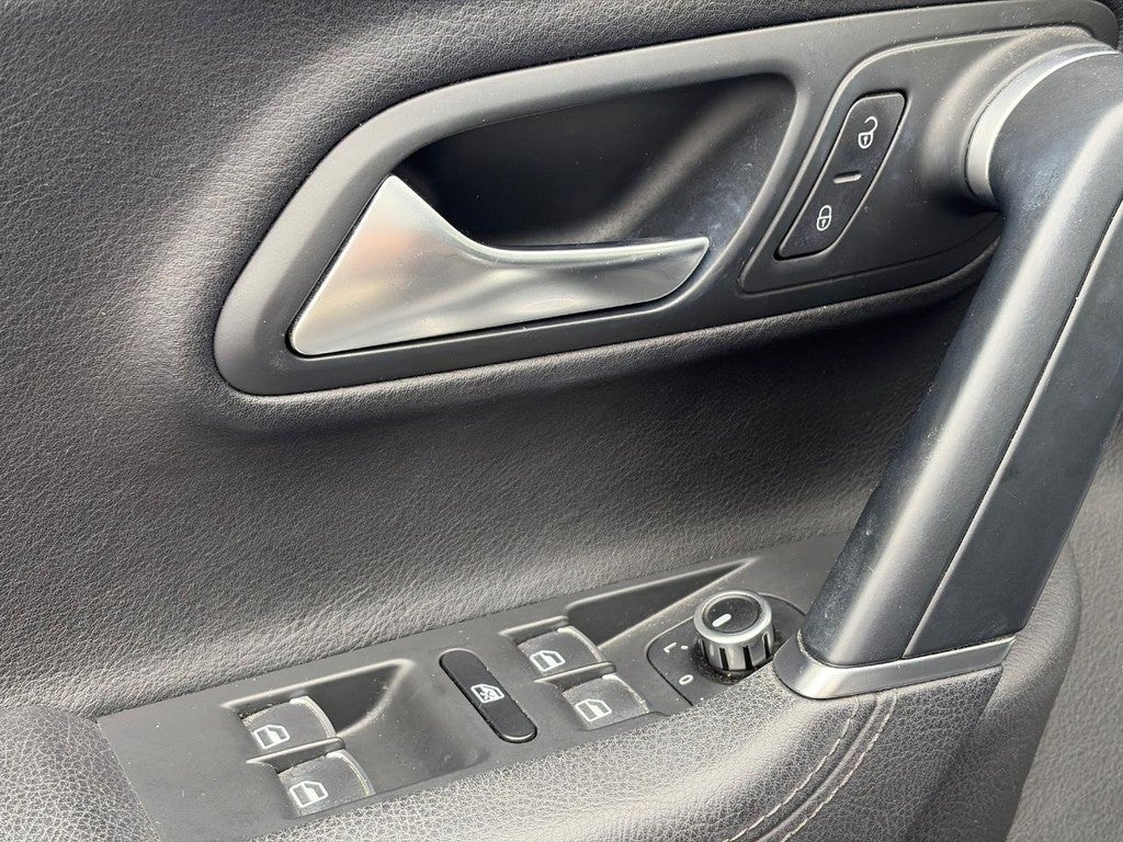 2011 Volkswagen CC 4dr Sdn Lux