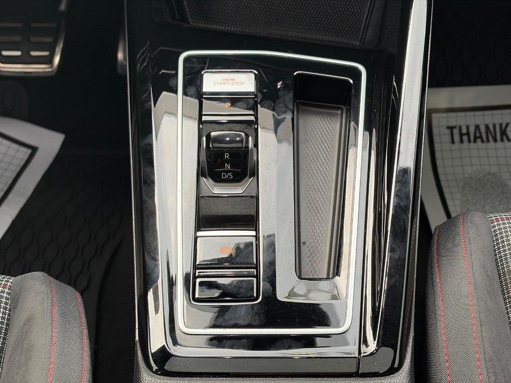 2024 Volkswagen Golf GTI 2.0T SE DSG