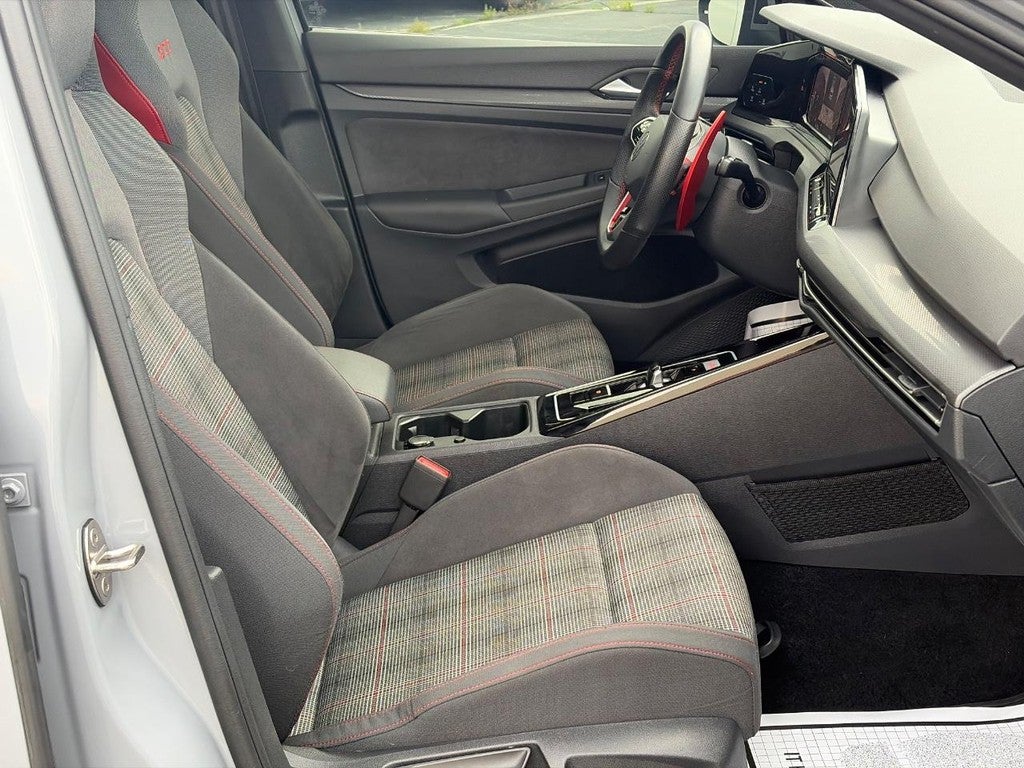 2024 Volkswagen Golf GTI 2.0T SE DSG