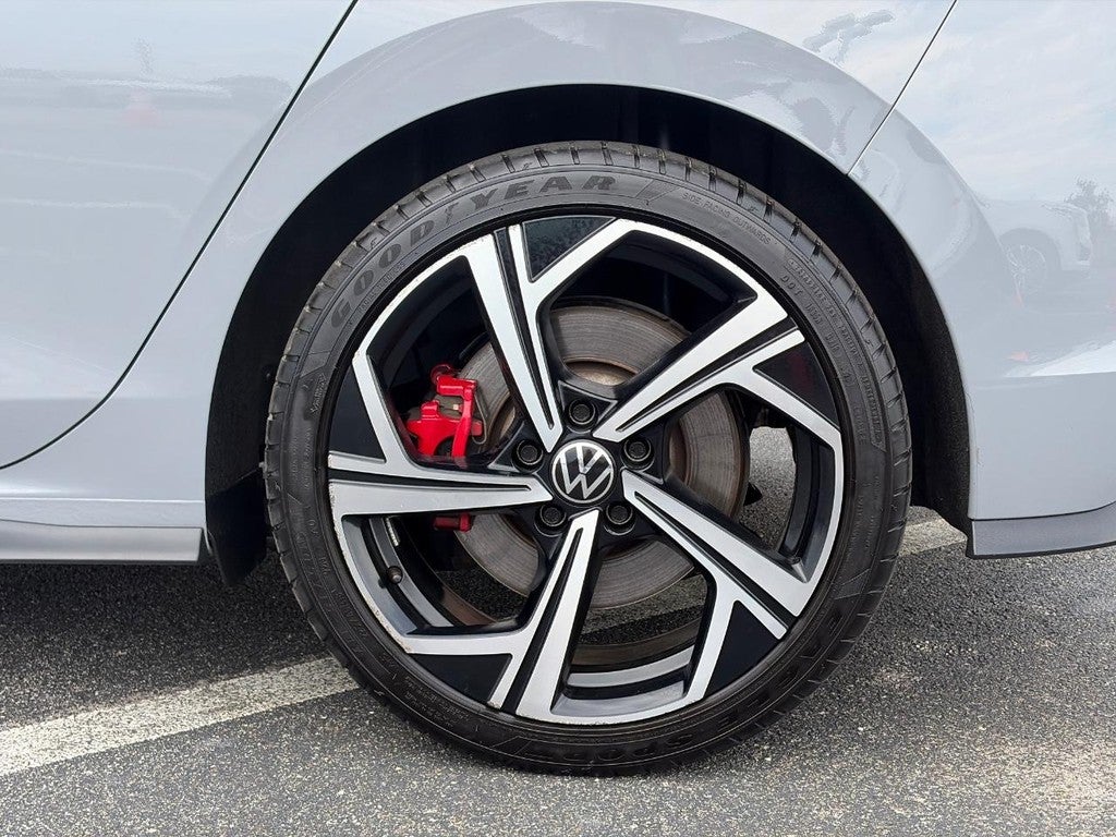 2024 Volkswagen Golf GTI 2.0T SE DSG
