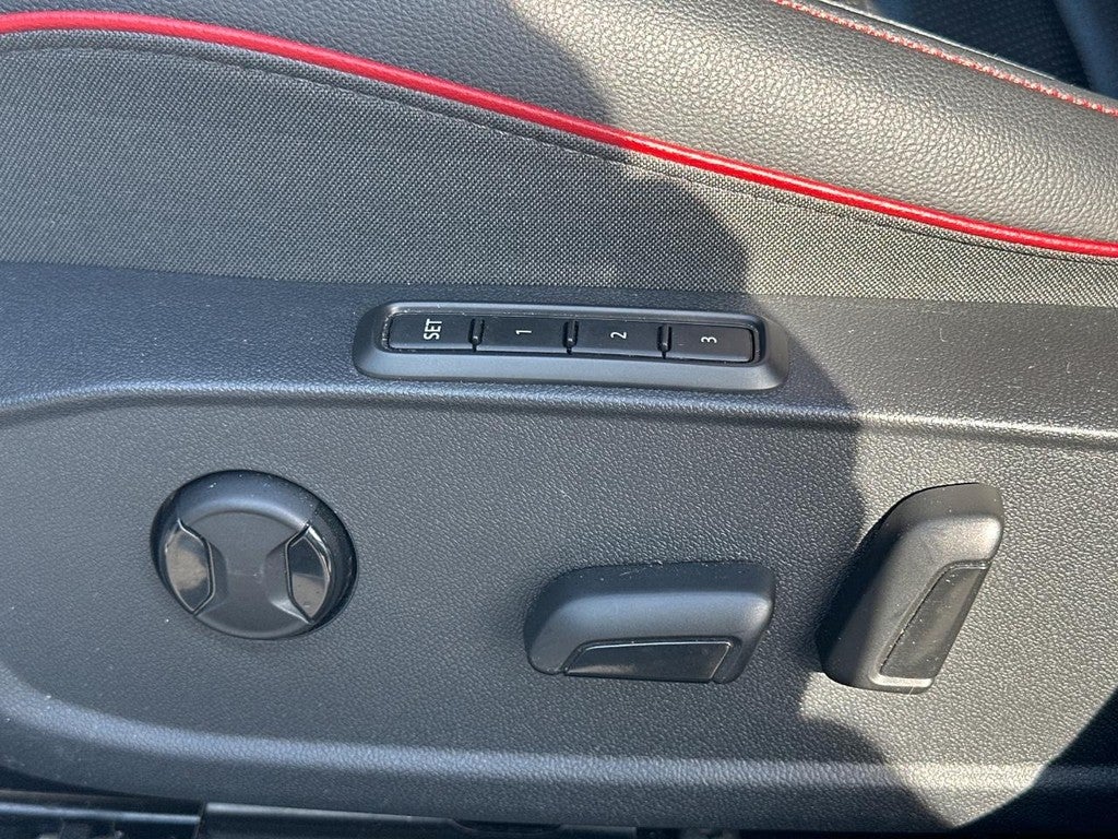 2024 Volkswagen Golf GTI 2.0T Autobahn DSG