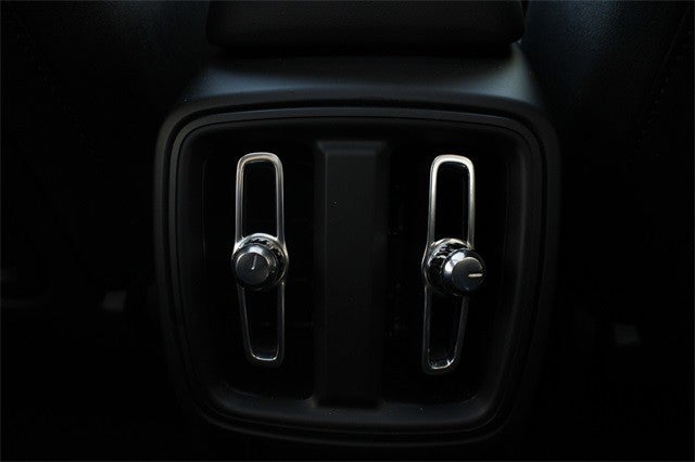 2021 Volvo XC40 Recharge P8 eAWD Pure Electric