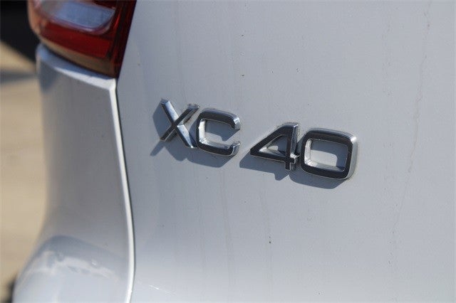 2021 Volvo XC40 Recharge P8 eAWD Pure Electric